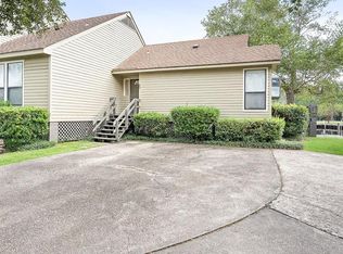 63 Chamale Cv, Slidell, LA 70460