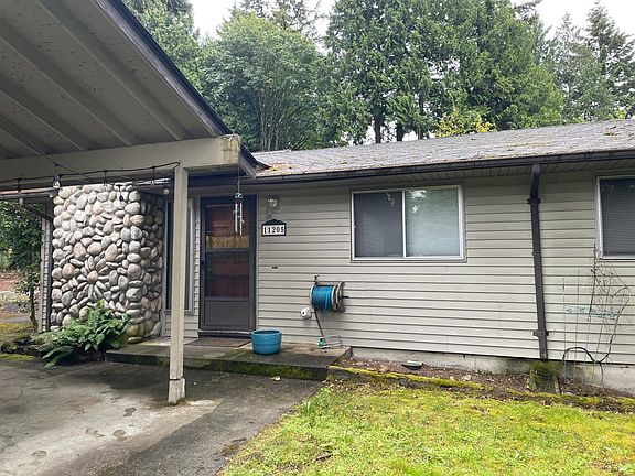 2nd image of 11205 NE 97th St