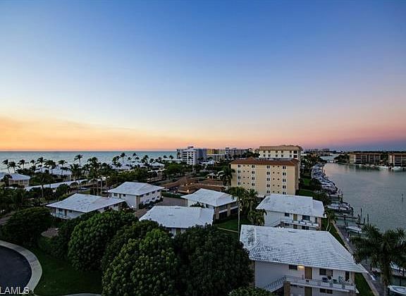 3rd image of 2400 Gulf Shore Blvd N APT 805