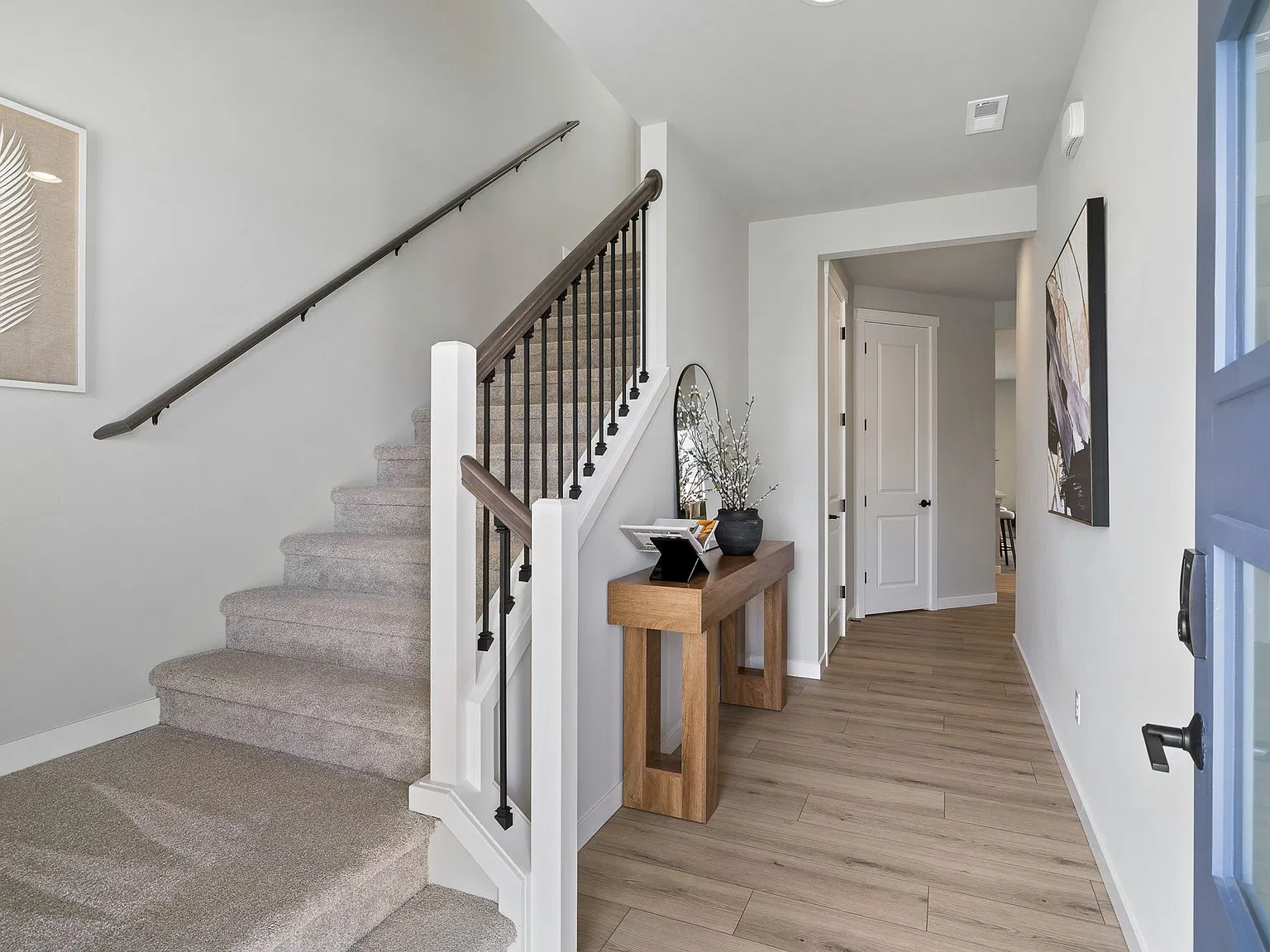 4 bed, 2.5 bath, 2339 sqft, $3,588 — Photo 2
