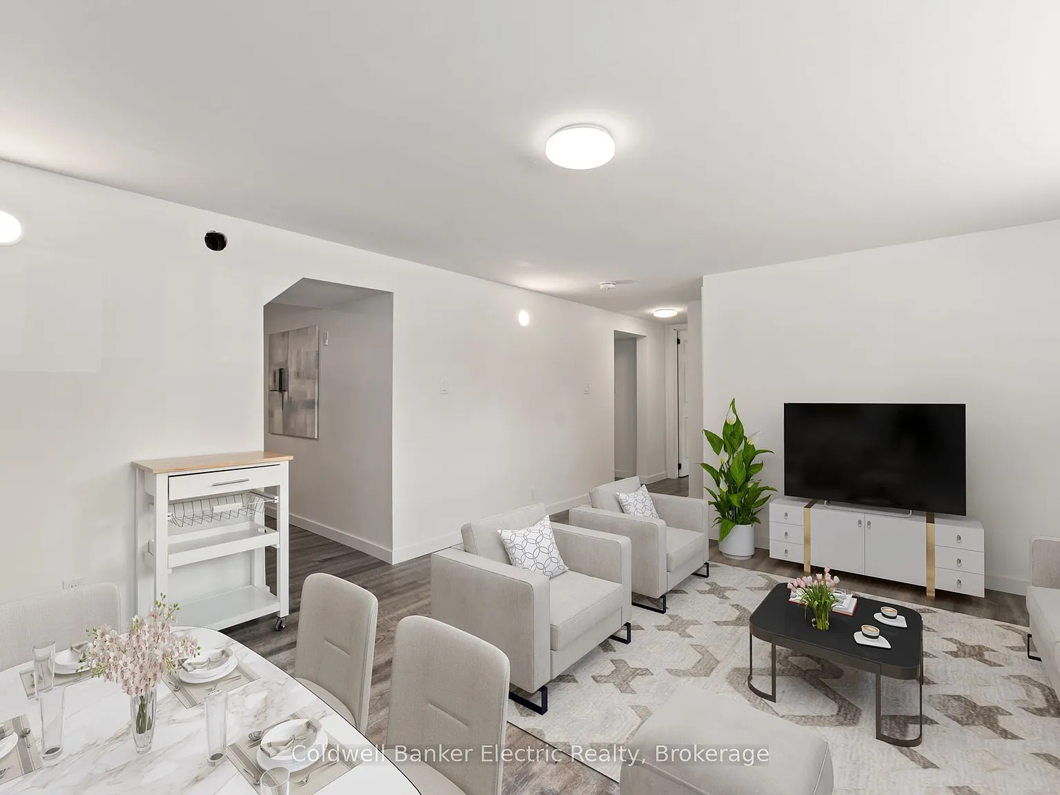 2 bed, $1,899 — Photo 2