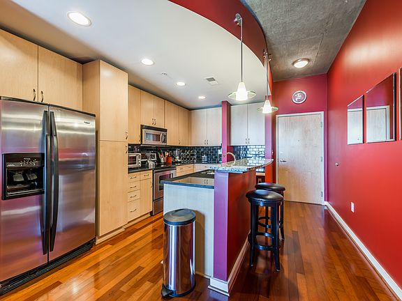 4th image of 860 Peachtree St NE