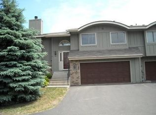 6842 Sherwood Rd, Woodbury, MN 55125