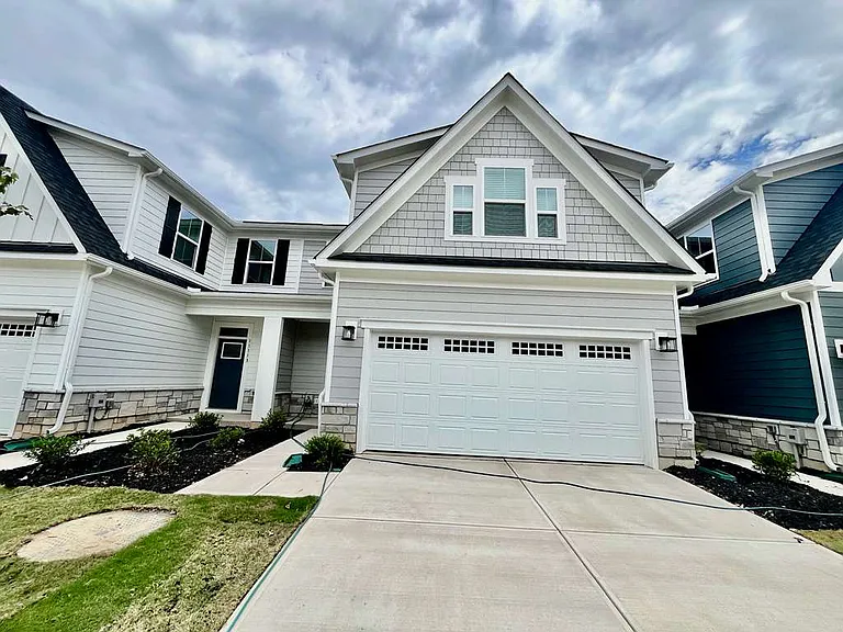 11117 Emerson Landing Dr — Photo 2