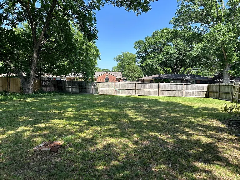 5138 Whitehall Ave — Photo 20