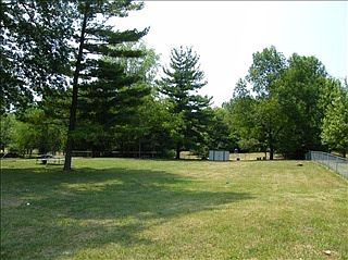 2nd image of 445 Eastview Dr