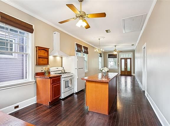 5th image of 8021 Spruce St
