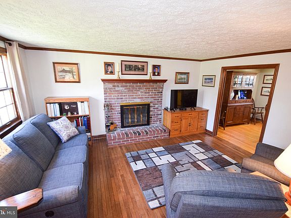 3rd image of 3408 Baywood Dr