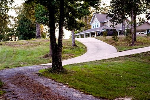 2nd image of 271 County Road 1205