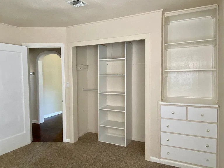 4614 Denver Ave — Photo 10