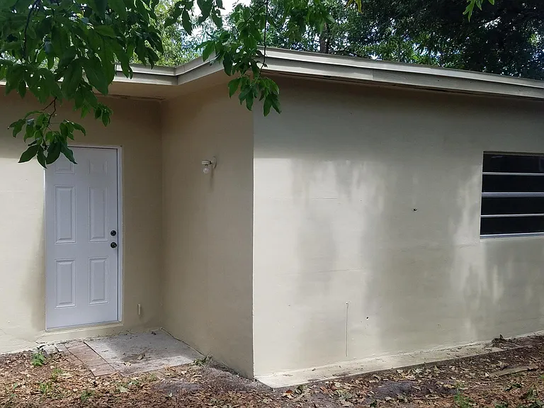 7708 Prato Ave — Photo 22