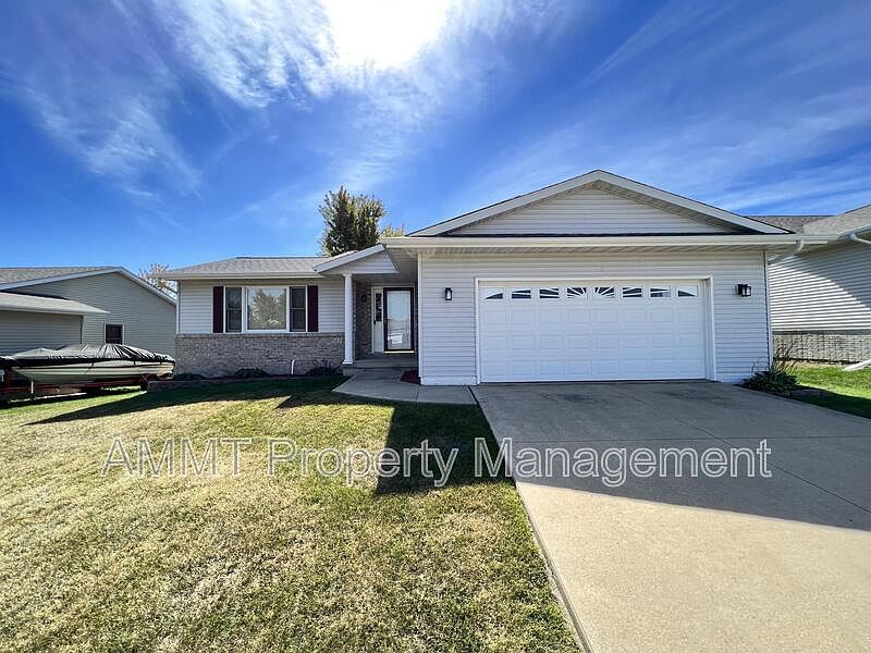 1st image of 2305 Eastlawn Dr