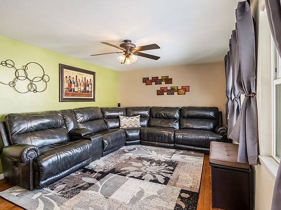 4th image of 1866 Endicott Cir