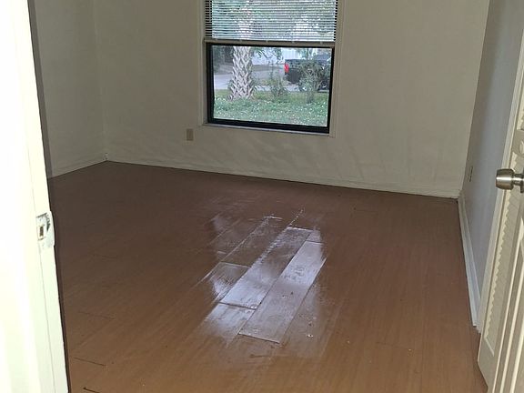 4th image of 155 N Credo St