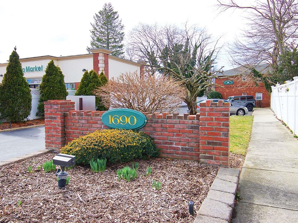 1st image of 1690 Grand Avenue #B2