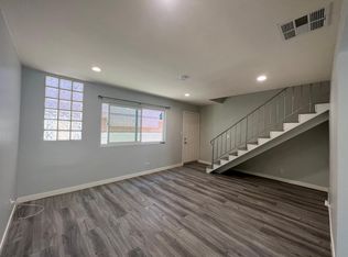 715 N Hollywood Way #B, Burbank, CA 91505