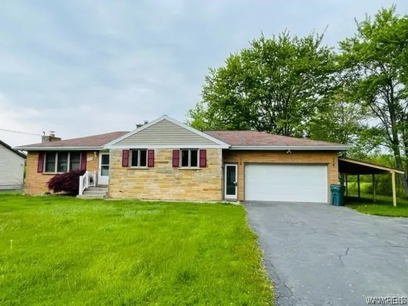 6732 Ward Rd, Niagara Falls, NY 14304