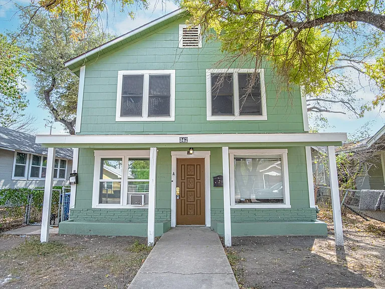 342 Vine St #A — Photo 12