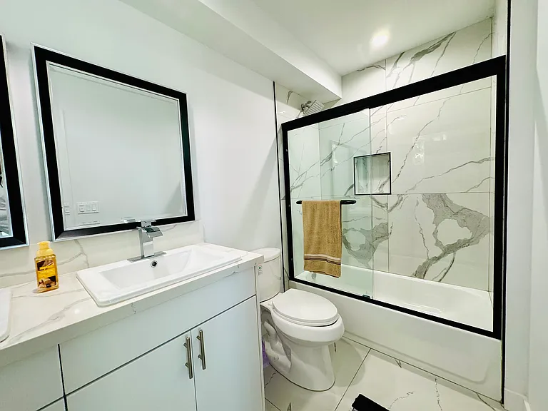 1301 N Kingsley Dr #19 — Photo 35