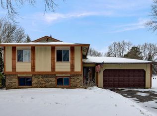 7371 Berkshire Way, Maple Grove, MN 55311