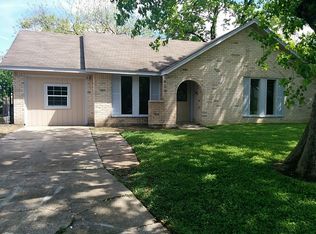 4538 Oak Shadows Dr, Houston, TX 77091