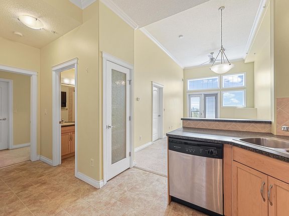 5th image of 10121 80th Ave NW Unit 404
