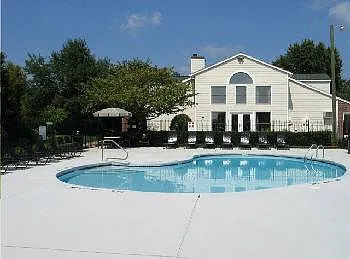 500 Summerlake Dr — Photo 4