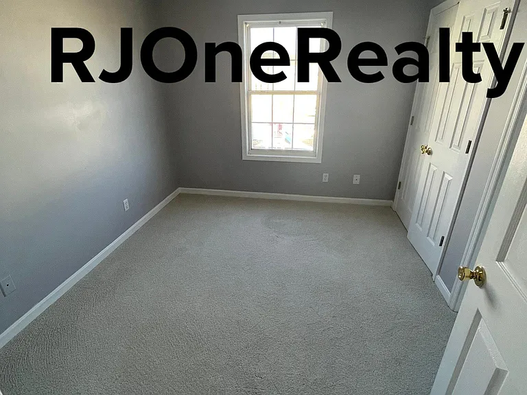 24 Iberian Ct — Photo 7