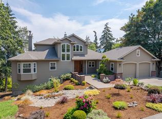 453 Dellwood Dr, Eugene, OR 97405