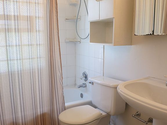 5th image of 2433 Annalee Ave