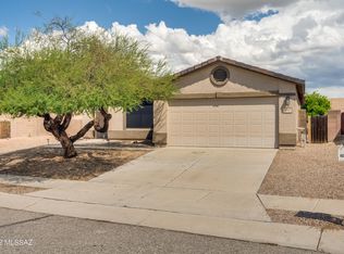 10543 S Silverbluff Dr, Vail, AZ 85641