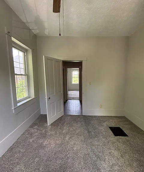 811 S Main St #811 — Photo 12