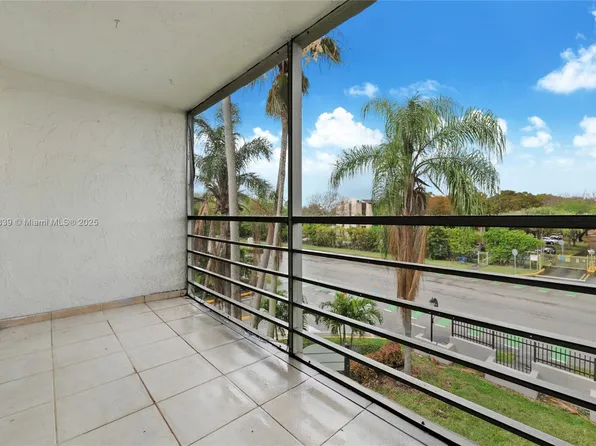 14195 SW 87th St #B301, Miami, FL 33183