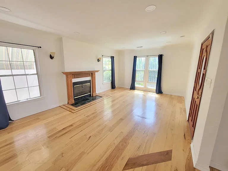 1146 S Holt Ave #1148 — Photo 3