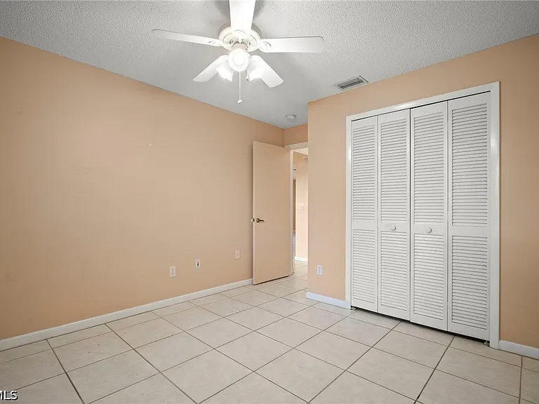 4406 Santa Barbara Blvd #B — Photo 20