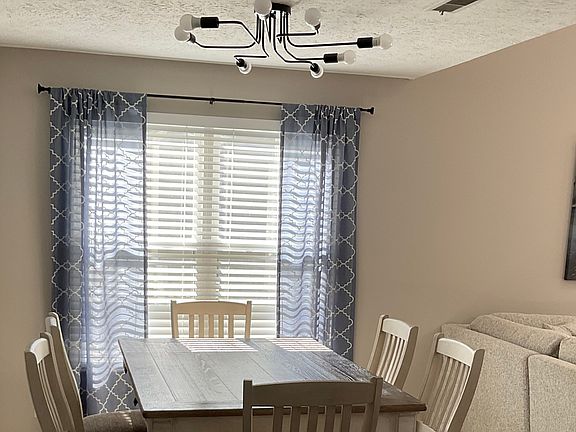 2nd image of 6525 Wandsworth Cir