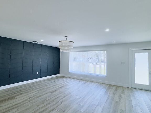 5th image of 27041 Lavinka St