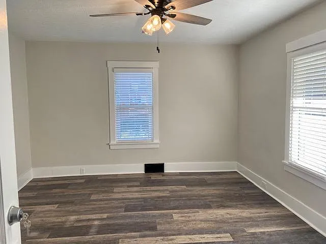 1710 Hughes St #1 — Photo 10