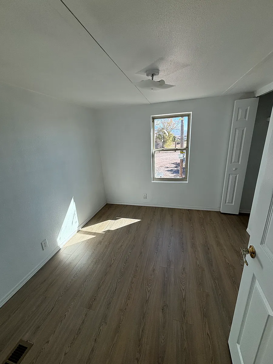 Building Photo - 1516 Calle Cielo Vis #B