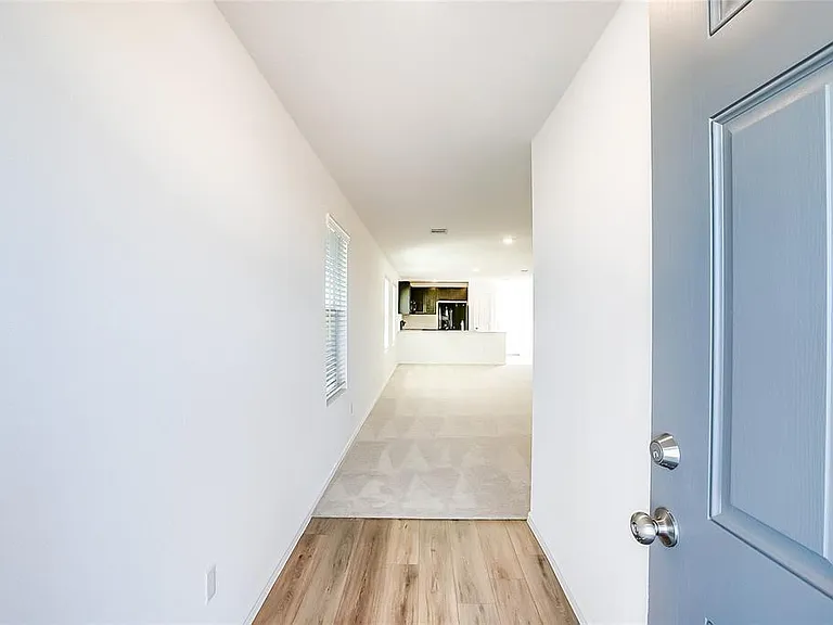 1133 Largemouth Ln — Photo 3
