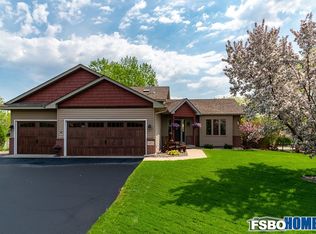 13836 Aster Ln, Rogers, MN 55374