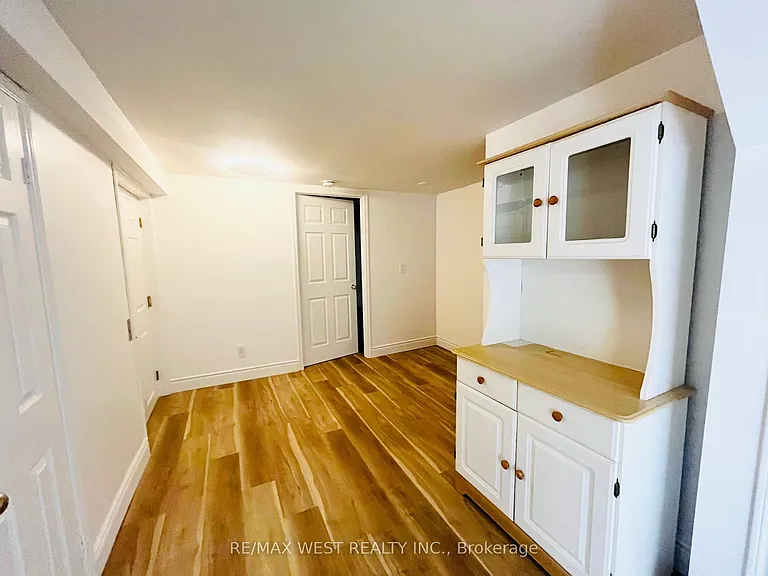 63 Taylorwood Rd #BASEMENT — Photo 11