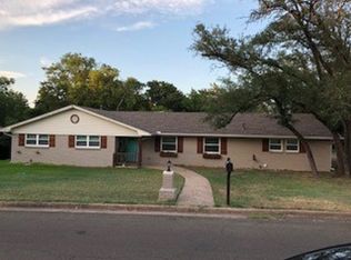 301 Wooded Crest Dr, Woodway, TX 76712