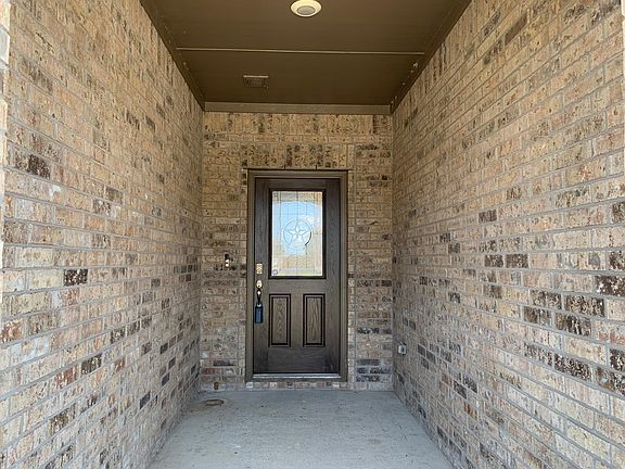 4th image of 10704 Table Bluff St