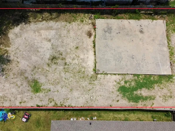 9502 Caddo Rd, Houston, TX 77078