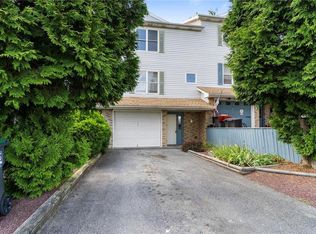 157 Victoria Arms Cir, Kunkletown, PA 18058