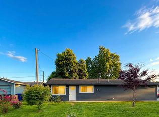 820 N 4th St, Aumsville, OR 97325