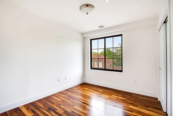 Rented by Compass | media 14