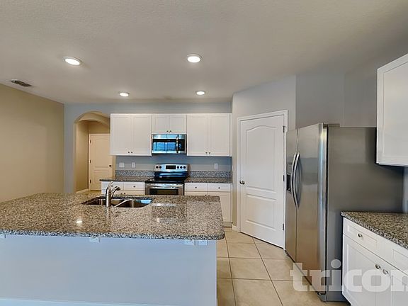 4th image of 2531 Newmark Dr