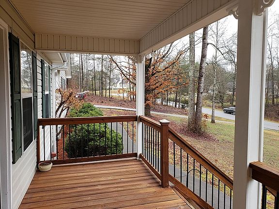 4th image of 289 Pinewood Pl